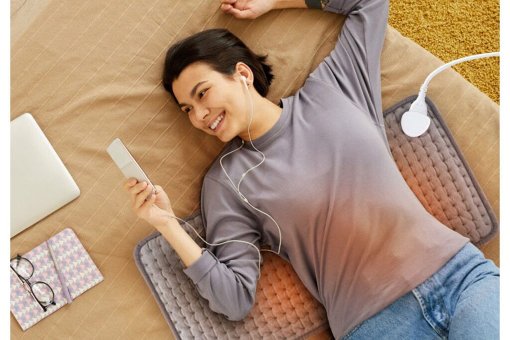 Ease Stomach Cramps with the Best Heating Pads of 2024