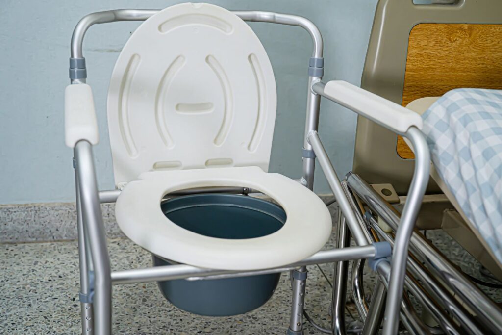 Bedside Commode Chairs for Elderly and Disabled Individuals