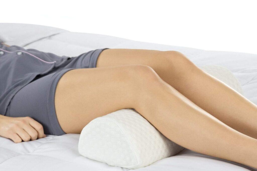 In the Crescent of Relief: The Best Half-Moon Pillow for Back Pain