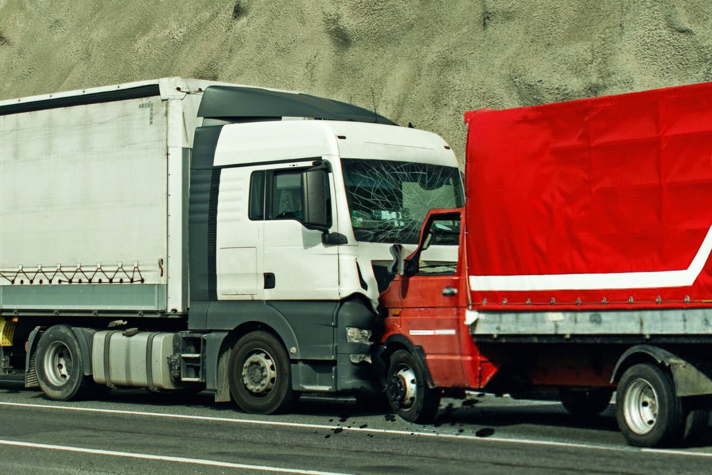 Safety Steps to Take after a Commercial Truck Accident in California