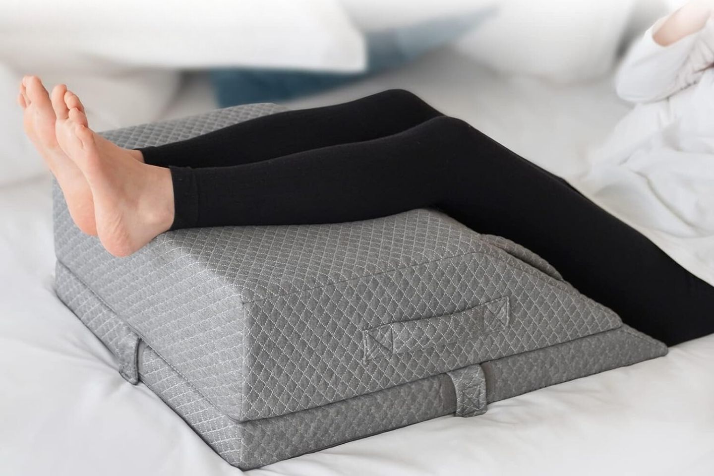Best Wedge-Shaped Pillows for Hip Pain - Top Picks for 2024